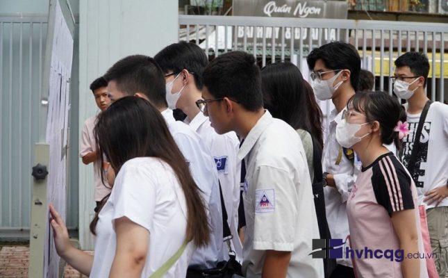 Miễn học phí là chính sách hỗ trợ thiết thực, khuyến khích sinh viên theo học các lĩnh vực đang thiếu nhân lực chất lượng cao